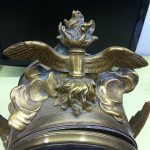 Estado del bronce antes de la restauraci&oacute;n y limpieza